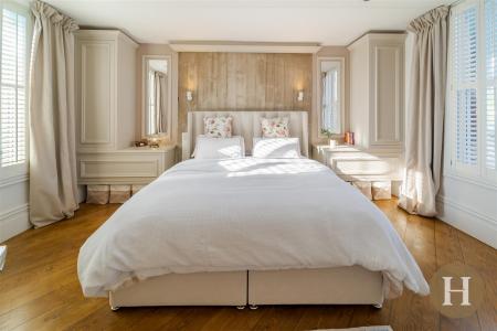 Hadleigh Estate Agents-63.jpg