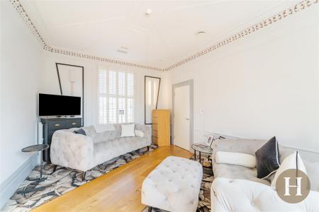 Hadleigh Estate Agents-14.jpg