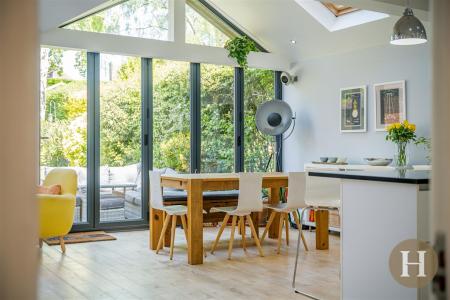 Hadleigh Estate Agents-41.jpg