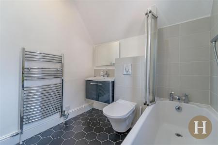 Hadleigh Estate Agents-18.jpg