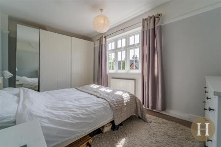 Hadleigh Estate Agents-28.jpg