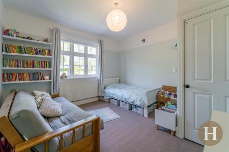 Hadleigh Estate Agents-23.jpg