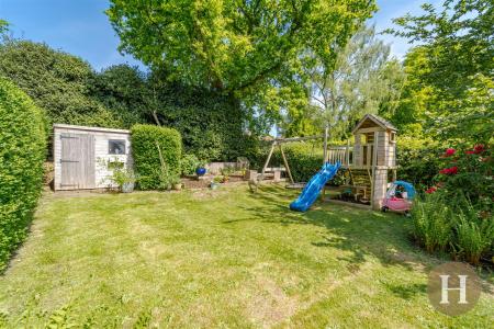 Hadleigh Estate Agents-48.jpg