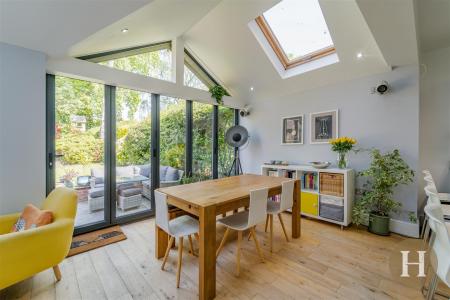 Hadleigh Estate Agents-10.jpg