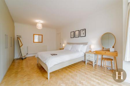 Hadleigh Estate Agents-17.jpg