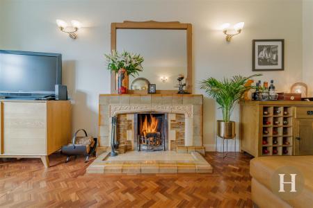 Hadleigh Estate Agents-34.jpg