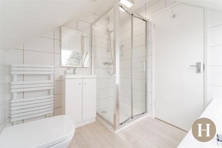 Hadleigh Estate Agents-24.jpg