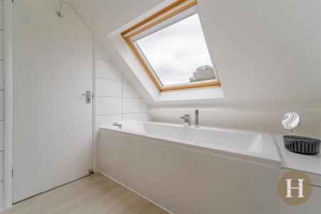 Hadleigh Estate Agents-22.jpg