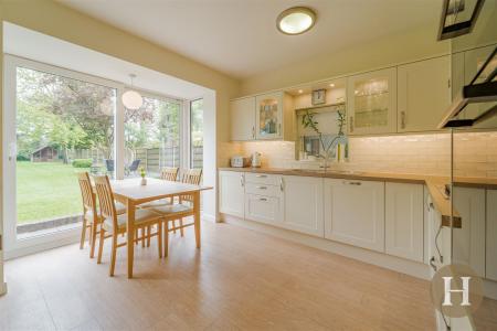 Hadleigh Estate Agents-3.jpg