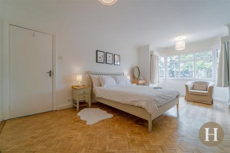 Hadleigh Estate Agents-16.jpg