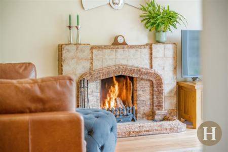 Hadleigh Estate Agents-42.jpg