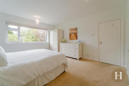 Hadleigh Estate Agents-5.jpg