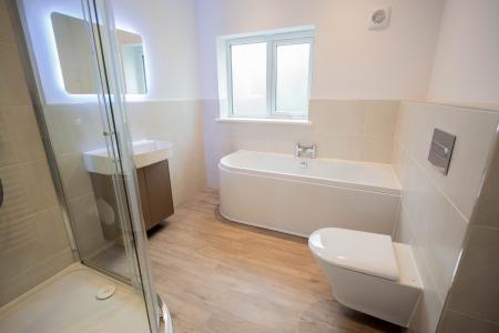 Bath & Shower room