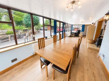 Annexe Dinning Room