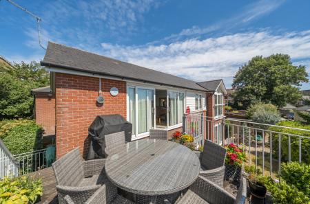 1326879-4-6877abc...