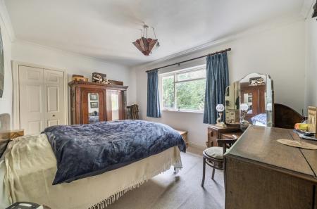 1347897-11-68bb13...