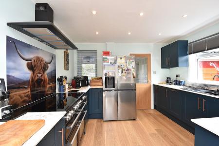 Long Street, Galhampton