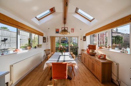 1419059-7-699d8cd...