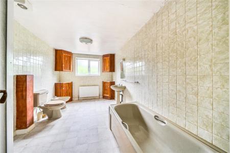 Main Bathroom