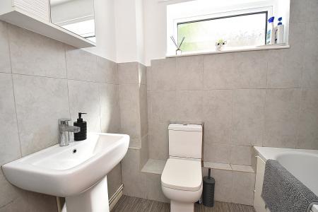 Main Bathroom