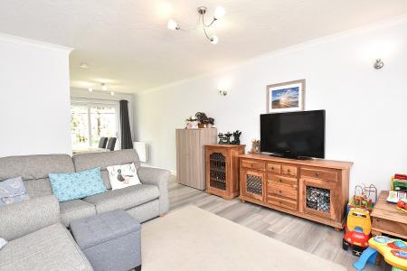 Sitting/Dining Room