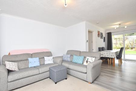 Sitting/Dining Room