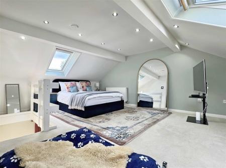 Master Bedroom.jpg