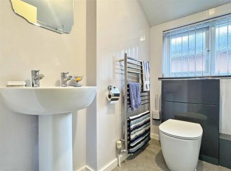 Shower Room.jpg