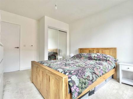 Bed1.jpg