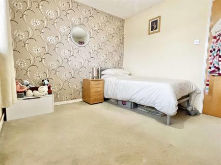 bed2a.jpg