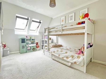 bed1.jpg