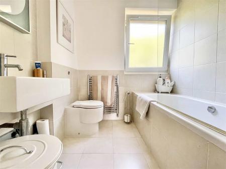 bath1.jpg