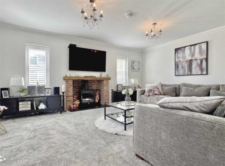 Lounge (c).jpg