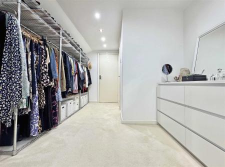 Dressing Room b.jpg