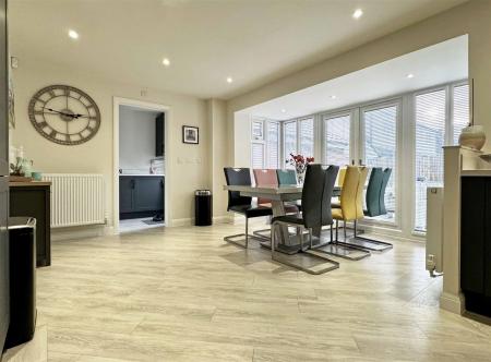 Dining Area.jpg