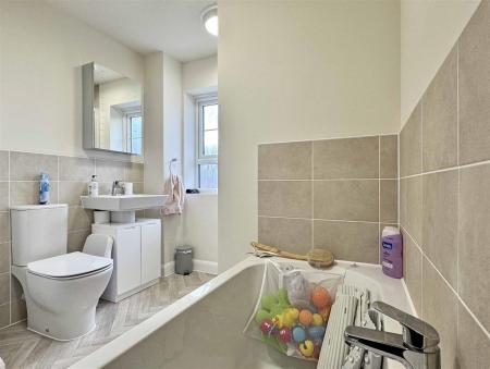 Family Bathroom.jpg