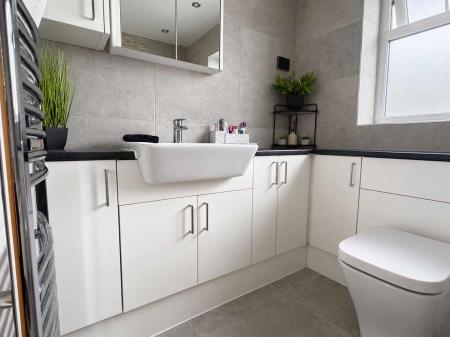 bath1.jpg