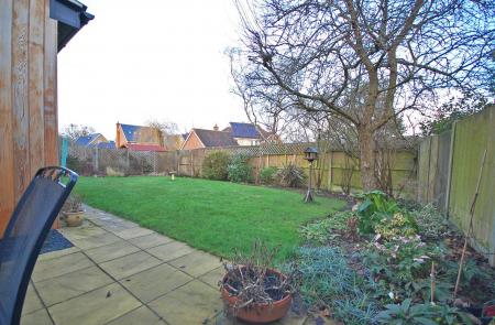 Rear Garden(b).jpg