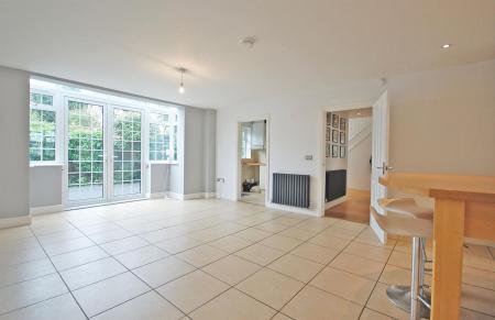 Kitchen Dining Area b.jpg