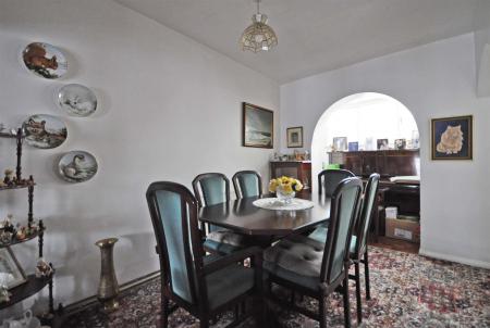 Dining Room.jpg