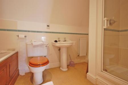 Top Floor Bathroom.jpg