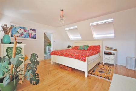 Master Bedroom 2.jpg