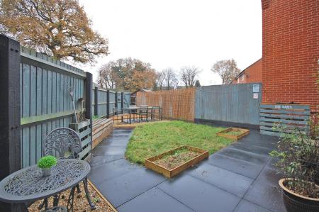 Rear Garden b.jpg
