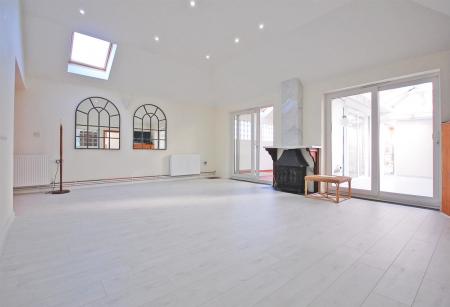 Open Living Area b.jpg