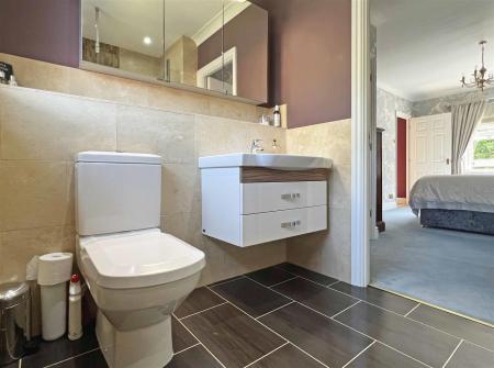 En-Suite b.jpg