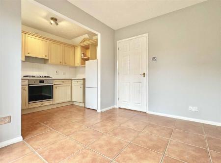 Dining Room b.jpg
