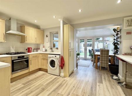 Kitchen Breakfast Room.jpg