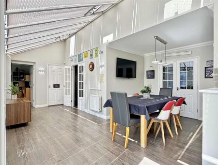 Dining & Family Area.jpg