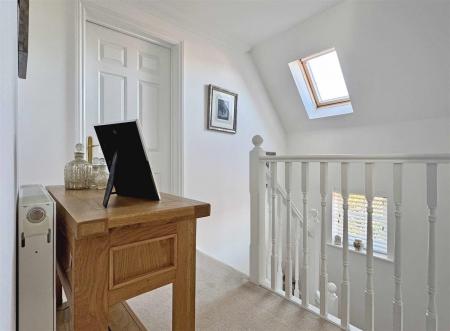 Top Floor Landing.jpg