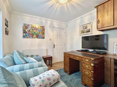 Office : Playroom (b).jpg